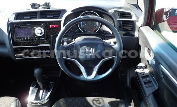 Nunua Ilio tumika Honda Fit Nyekundu Gari ndani ya Beitbridge nchini Matabeleland Kusini Nunua Ilio tumika Honda Fit Nyekundu Gari ndani ya Beitbridge nchini Matabeleland Kusini