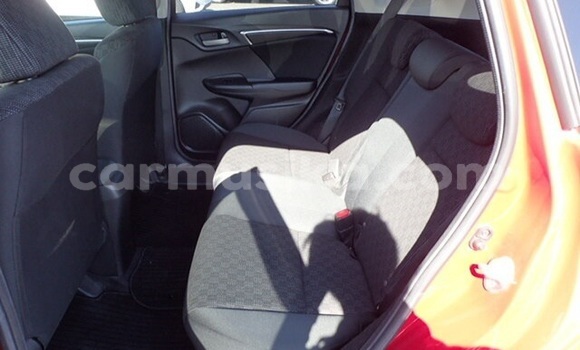 Nunua Ilio tumika Honda Fit Nyekundu Gari ndani ya Beitbridge nchini Matabeleland Kusini Nunua Ilio tumika Honda Fit Nyekundu Gari ndani ya Beitbridge nchini Matabeleland Kusini