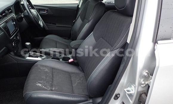 Acheter Occasion Voiture Toyota Auris Gris à Beitbridge, Matabeleland South Acheter Occasion Voiture Toyota Auris Gris à Beitbridge, Matabeleland South
