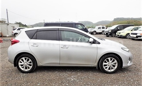 Acheter Occasion Voiture Toyota Auris Gris à Beitbridge, Matabeleland South Acheter Occasion Voiture Toyota Auris Gris à Beitbridge, Matabeleland South