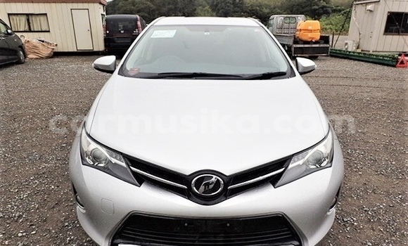 Acheter Occasion Voiture Toyota Auris Gris à Beitbridge, Matabeleland South Acheter Occasion Voiture Toyota Auris Gris à Beitbridge, Matabeleland South