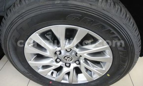 Acheter Occasion Voiture Toyota Fortuner Blanc à Beitbridge, Matabeleland South Acheter Occasion Voiture Toyota Fortuner Blanc à Beitbridge, Matabeleland South