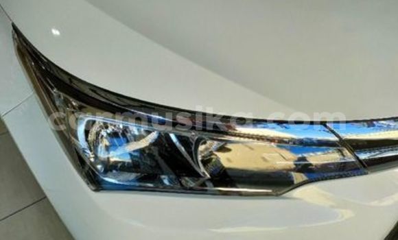 Acheter Occasion Voiture Toyota Corolla Blanc à Beitbridge, Matabeleland South Acheter Occasion Voiture Toyota Corolla Blanc à Beitbridge, Matabeleland South