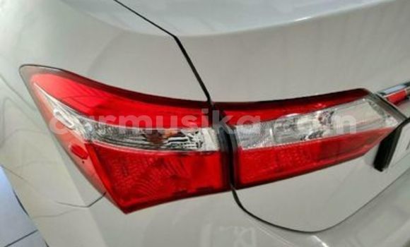 Acheter Occasion Voiture Toyota Corolla Blanc à Beitbridge, Matabeleland South Acheter Occasion Voiture Toyota Corolla Blanc à Beitbridge, Matabeleland South