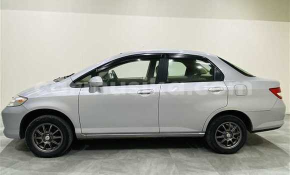 Acheter Occasion Voiture Honda Fit Aria Gris à Beitbridge, Matabeleland South Acheter Occasion Voiture Honda Fit Aria Gris à Beitbridge, Matabeleland South