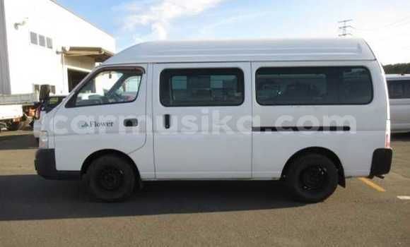 Acheter Occasion Voiture Nissan Caravan Blanc à Beitbridge, Matabeleland South Acheter Occasion Voiture Nissan Caravan Blanc à Beitbridge, Matabeleland South