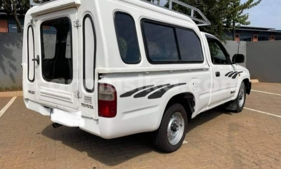 Tenga Tsaru Toyota Hilux Chena Mota in Beitbridge in Matabeleland South Tenga Tsaru Toyota Hilux Chena Mota in Beitbridge in Matabeleland South