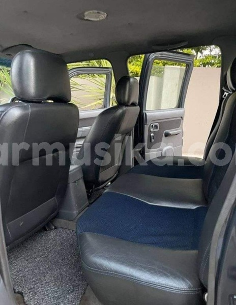 Big with watermark nissan hardbody matabeleland south beitbridge 24650