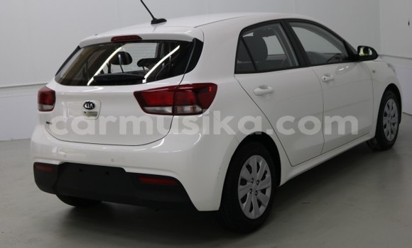 Buy Used Kia Rio White Car in Harare in Harare Buy Used Kia Rio White Car in Harare in Harare