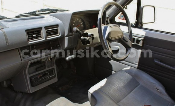 Buy Used Toyota Hilux White Car in Bulawayo in Bulawayo Buy Used Toyota Hilux White Car in Bulawayo in Bulawayo