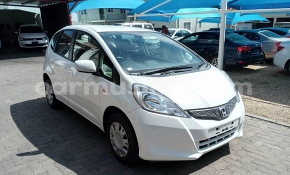 Buy Import Honda Fit White Car in Beitbridge in Matabeleland South Buy Import Honda Fit White Car in Beitbridge in Matabeleland South