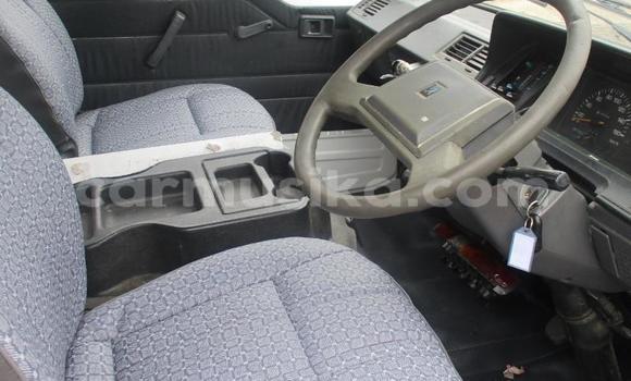 Buy Used Toyota Hiace White Car in Beitbridge in Matabeleland South Buy Used Toyota Hiace White Car in Beitbridge in Matabeleland South