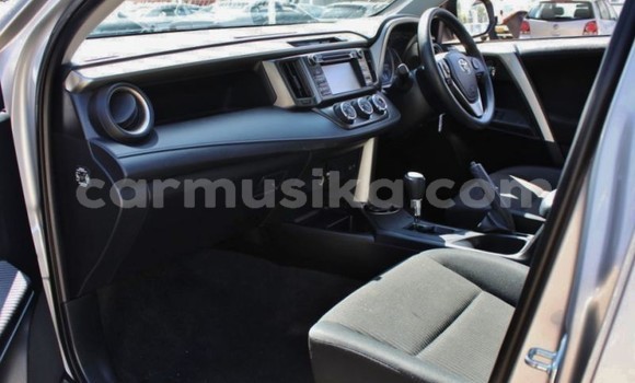 Buy Used Toyota RAV4 Silver Car in Beitbridge in Matabeleland South Buy Used Toyota RAV4 Silver Car in Beitbridge in Matabeleland South