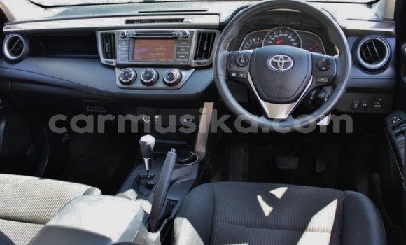 Buy Used Toyota RAV4 Silver Car in Beitbridge in Matabeleland South Buy Used Toyota RAV4 Silver Car in Beitbridge in Matabeleland South