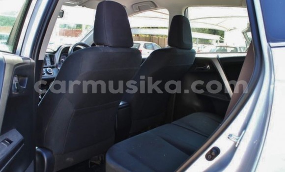 Buy Used Toyota RAV4 Silver Car in Beitbridge in Matabeleland South Buy Used Toyota RAV4 Silver Car in Beitbridge in Matabeleland South