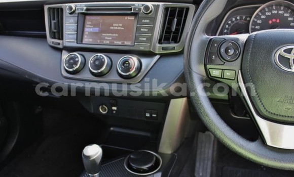 Buy Used Toyota RAV4 Silver Car in Beitbridge in Matabeleland South Buy Used Toyota RAV4 Silver Car in Beitbridge in Matabeleland South