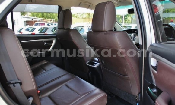 Buy Used Toyota Fortuner Silver Car in Beitbridge in Matabeleland South Buy Used Toyota Fortuner Silver Car in Beitbridge in Matabeleland South