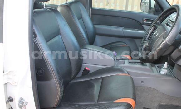 Acheter Occasion Voiture Mazda BT-50 Blanc à Harare, Harare Acheter Occasion Voiture Mazda BT-50 Blanc à Harare, Harare