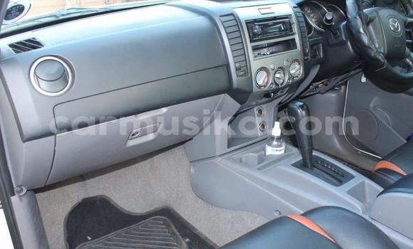 Acheter Occasion Voiture Mazda BT-50 Blanc à Harare, Harare Acheter Occasion Voiture Mazda BT-50 Blanc à Harare, Harare