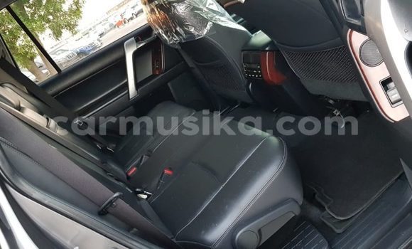 Acheter Occasion Voiture Toyota Land Cruiser Prado Gris à Borrowdale, Harare Acheter Occasion Voiture Toyota Land Cruiser Prado Gris à Borrowdale, Harare