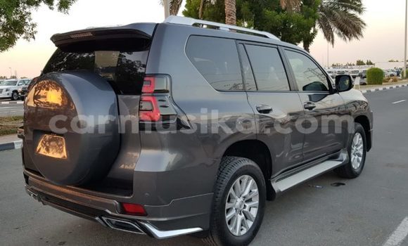 Acheter Occasion Voiture Toyota Land Cruiser Prado Gris à Borrowdale, Harare Acheter Occasion Voiture Toyota Land Cruiser Prado Gris à Borrowdale, Harare