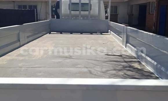 Tenga Tsaru Toyota Dyna Chena Rori in Beitbridge in Matabeleland South Tenga Tsaru Toyota Dyna Chena Rori in Beitbridge in Matabeleland South