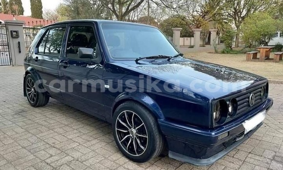 Buy Used Volkswagen Golf Blue Car in Beitbridge in Matabeleland South