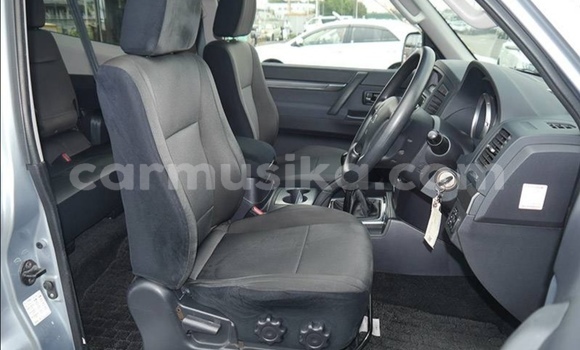 Acheter Occasion Voiture Mitsubishi Pajero Gris à Beitbridge, Matabeleland South Acheter Occasion Voiture Mitsubishi Pajero Gris à Beitbridge, Matabeleland South