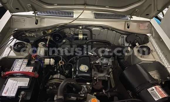 Acheter Occasion Voiture Nissan Almera Beige à Beitbridge, Matabeleland South Acheter Occasion Voiture Nissan Almera Beige à Beitbridge, Matabeleland South