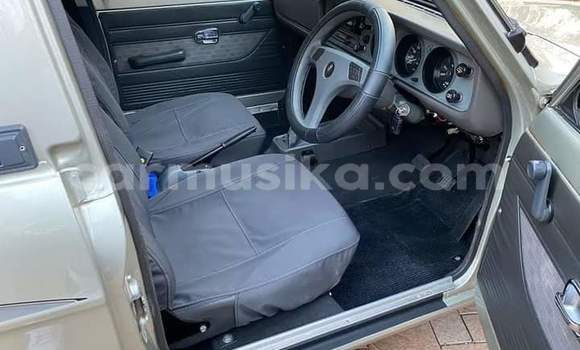 Acheter Occasion Voiture Nissan Almera Beige à Beitbridge, Matabeleland South Acheter Occasion Voiture Nissan Almera Beige à Beitbridge, Matabeleland South