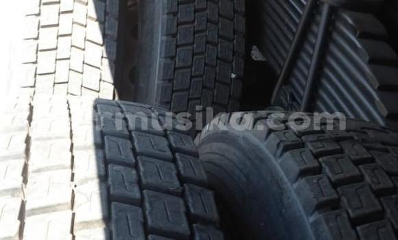 Acheter Occasion Utilitaire Nissan UD Blanc à Harare, Harare Acheter Occasion Utilitaire Nissan UD Blanc à Harare, Harare