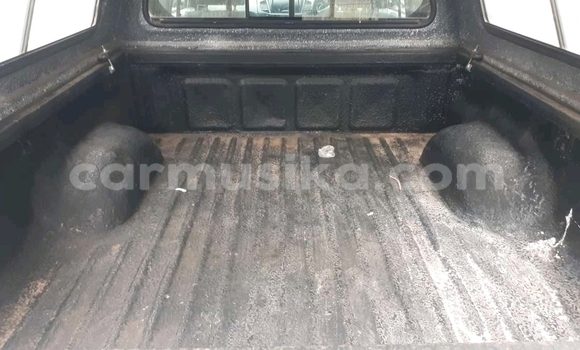 Acheter Occasion Voiture Mitsubishi Triton Blanc à Gweru, Midlands Acheter Occasion Voiture Mitsubishi Triton Blanc à Gweru, Midlands