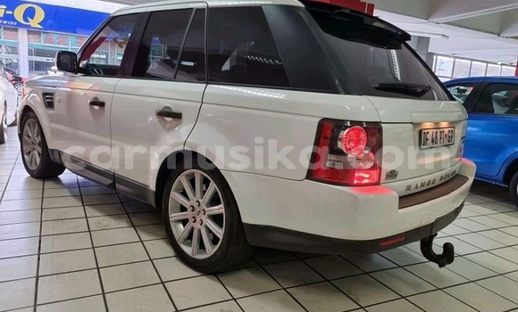 Acheter Occasion Voiture Range Rover Range Rover Blanc à Borrowdale, Harare Acheter Occasion Voiture Range Rover Range Rover Blanc à Borrowdale, Harare