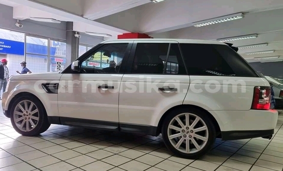 Acheter Occasion Voiture Range Rover Range Rover Blanc à Borrowdale, Harare Acheter Occasion Voiture Range Rover Range Rover Blanc à Borrowdale, Harare