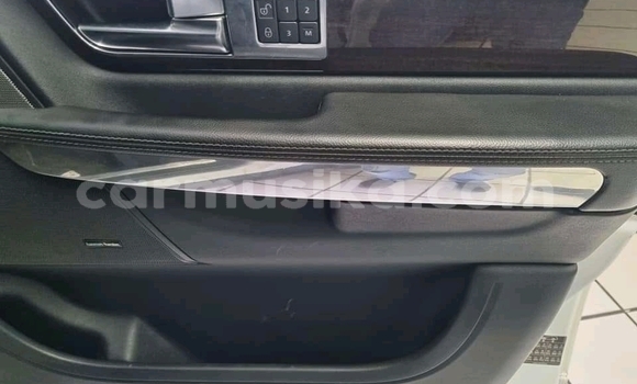 Acheter Occasion Voiture Range Rover Range Rover Blanc à Borrowdale, Harare Acheter Occasion Voiture Range Rover Range Rover Blanc à Borrowdale, Harare