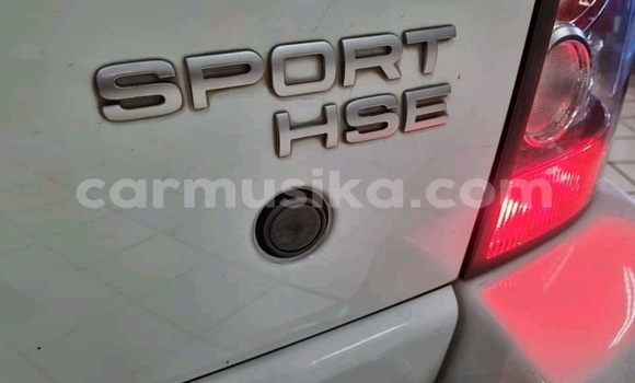 Acheter Occasion Voiture Range Rover Range Rover Blanc à Borrowdale, Harare Acheter Occasion Voiture Range Rover Range Rover Blanc à Borrowdale, Harare