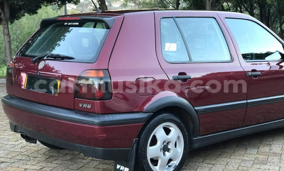 Tenga Tsaru Volkswagen Golf Tsvuku Mota in Beitbridge in Matabeleland South Tenga Tsaru Volkswagen Golf Tsvuku Mota in Beitbridge in Matabeleland South