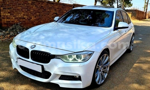 Buy Used BMW 321 White Car in Harare in Harare Buy Used BMW 321 White Car in Harare in Harare