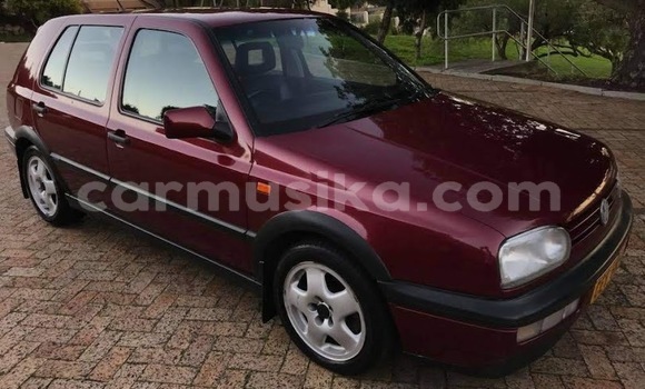 Tenga Tsaru Volkswagen Golf Tsvuku Mota in Beitbridge in Matabeleland South Tenga Tsaru Volkswagen Golf Tsvuku Mota in Beitbridge in Matabeleland South