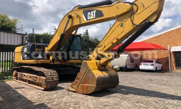 Tenga Tsaru Caterpillar 120 Zvimwe Rori in Beitbridge in Matabeleland South Tenga Tsaru Caterpillar 120 Zvimwe Rori in Beitbridge in Matabeleland South