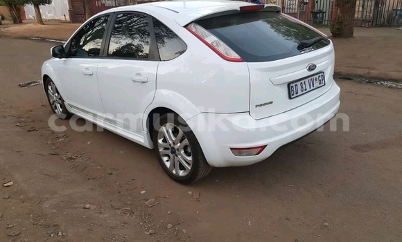 Acheter Occasion Voiture Ford Focus RS Blanc à Harare, Harare Acheter Occasion Voiture Ford Focus RS Blanc à Harare, Harare