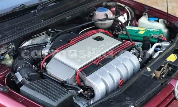 Tenga Tsaru Volkswagen Golf Tsvuku Mota in Beitbridge in Matabeleland South Tenga Tsaru Volkswagen Golf Tsvuku Mota in Beitbridge in Matabeleland South