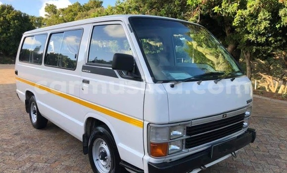 Tenga Tsaru Toyota Hiace Chena Mota in Beitbridge in Matabeleland South Tenga Tsaru Toyota Hiace Chena Mota in Beitbridge in Matabeleland South