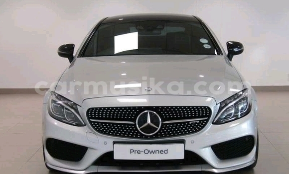 Nunua Ilio tumika Mercedes‒Benz C–Class Fedha Gari ndani ya Bulawayo nchini Bulawayo