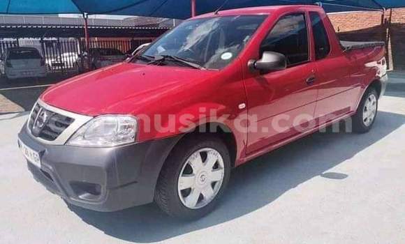 Acheter Occasion Voiture Nissan NP 300 Rouge à Beitbridge, Matabeleland South