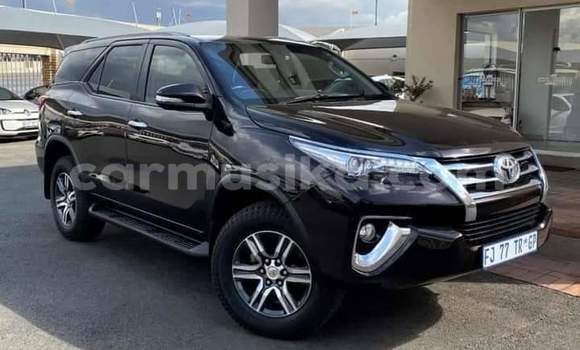 Buy Used Toyota Fortuner Beige Car in Beitbridge in Matabeleland South