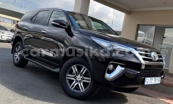 Tenga Tsaru Toyota Fortuner Beige Mota in Beitbridge in Matabeleland South Tenga Tsaru Toyota Fortuner Beige Mota in Beitbridge in Matabeleland South