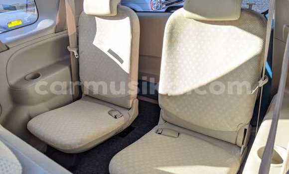 Acheter Occasion Voiture Toyota Sienta Bleu à Beitbridge, Matabeleland South Acheter Occasion Voiture Toyota Sienta Bleu à Beitbridge, Matabeleland South