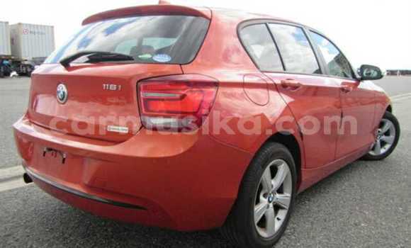 Acheter Occasion Voiture BMW 1-Series Beige à Beitbridge, Matabeleland South Acheter Occasion Voiture BMW 1-Series Beige à Beitbridge, Matabeleland South