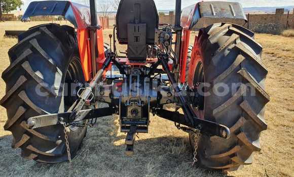 Acheter Occasion Voiture Mega Track Rouge à Beitbridge, Matabeleland South Acheter Occasion Voiture Mega Track Rouge à Beitbridge, Matabeleland South